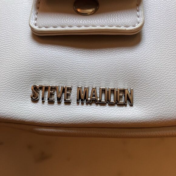 NWT Steve Madden Blisa Moto Shoulder Bag Cream Bone Logo MSRP $88 Small Flaw - Picture 8 of 16